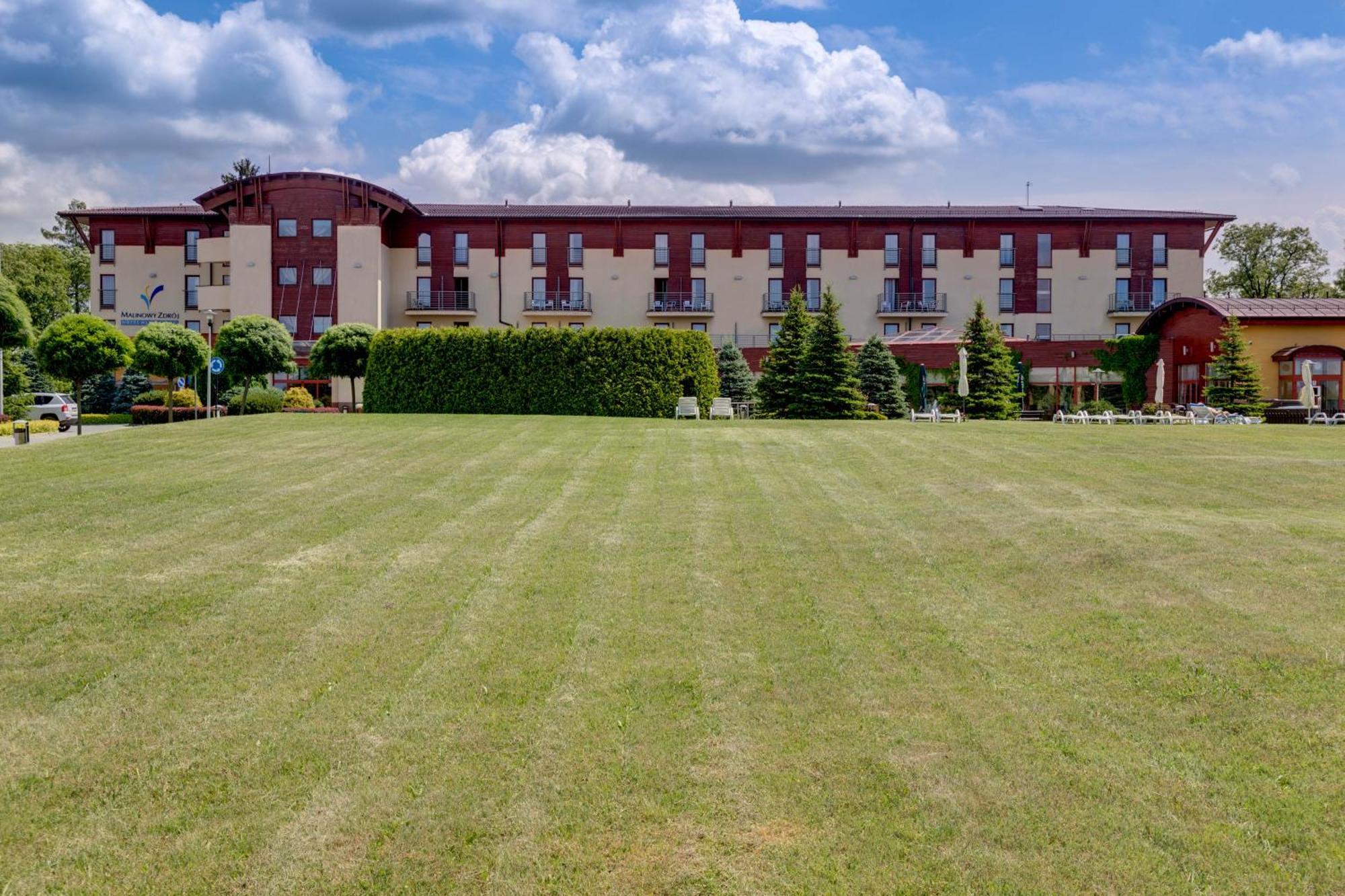 Hotel Medical Spa Malinowy Zdroj Solec-Zdrój Buitenkant foto